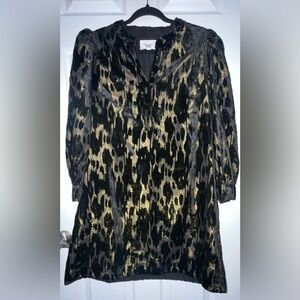 POMANDER PLACE
Metallic Velvet Burnout Samantha Dress